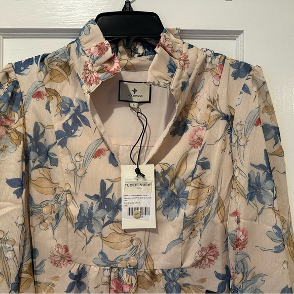 Tuckernuck Lily of the Valley Palmerston Dress
Pattern: Snowberry Floral - Picture 7 of 9